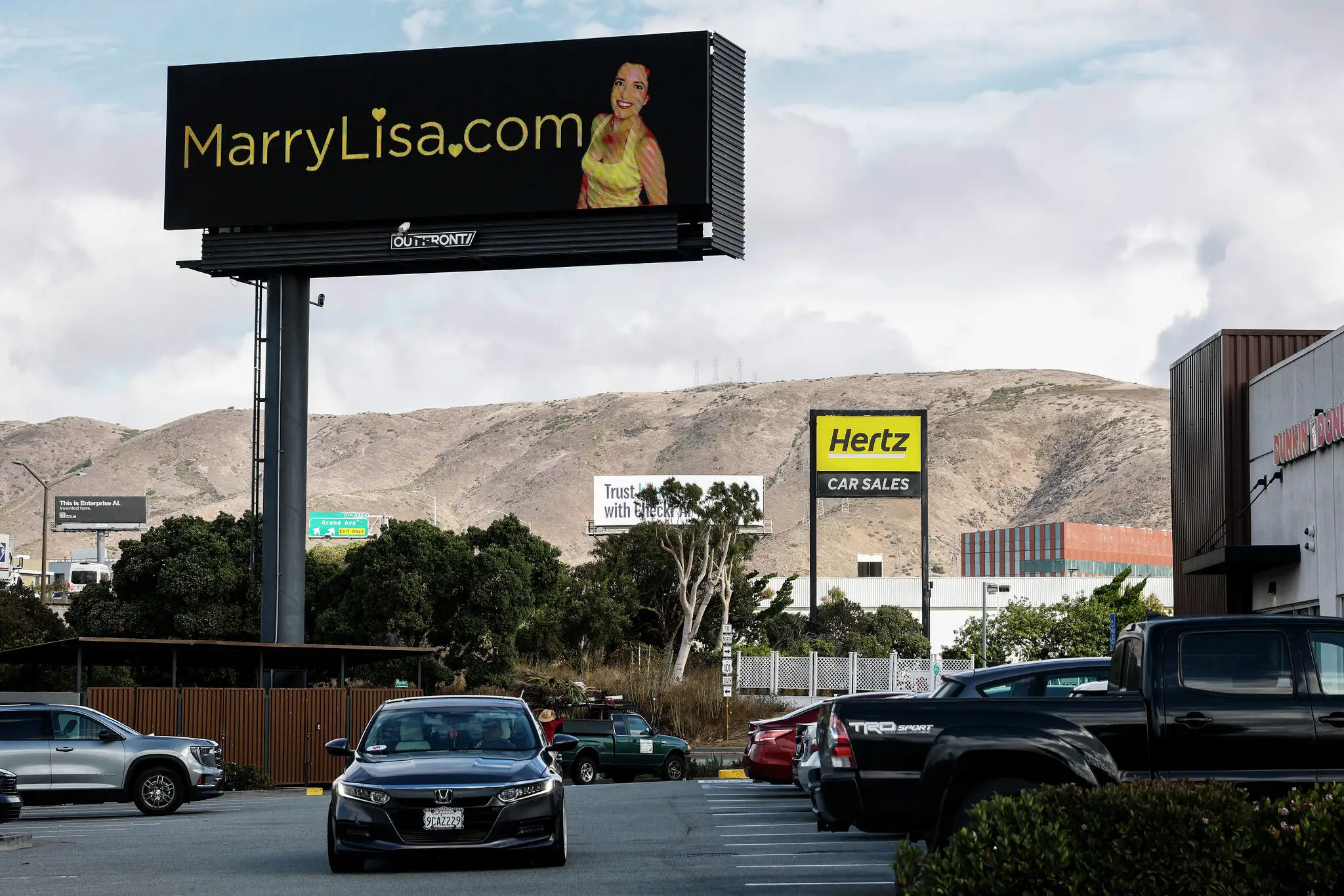 marry lisa billboard